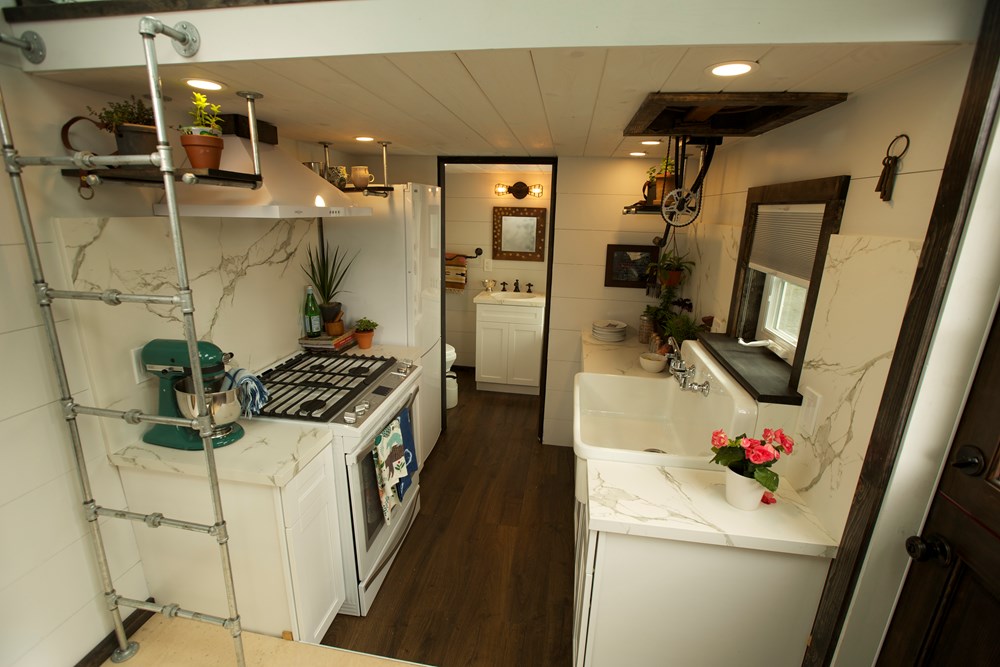 320 Sq. Ft "Zen Den" Featured on Tiny House Nation + Apartment Therapy for Sale! - Image 2 Thumbnail