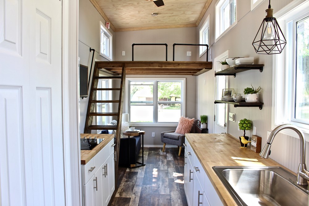 26' Chateau Shack Tiny Home on Wheels - Image 2 Thumbnail