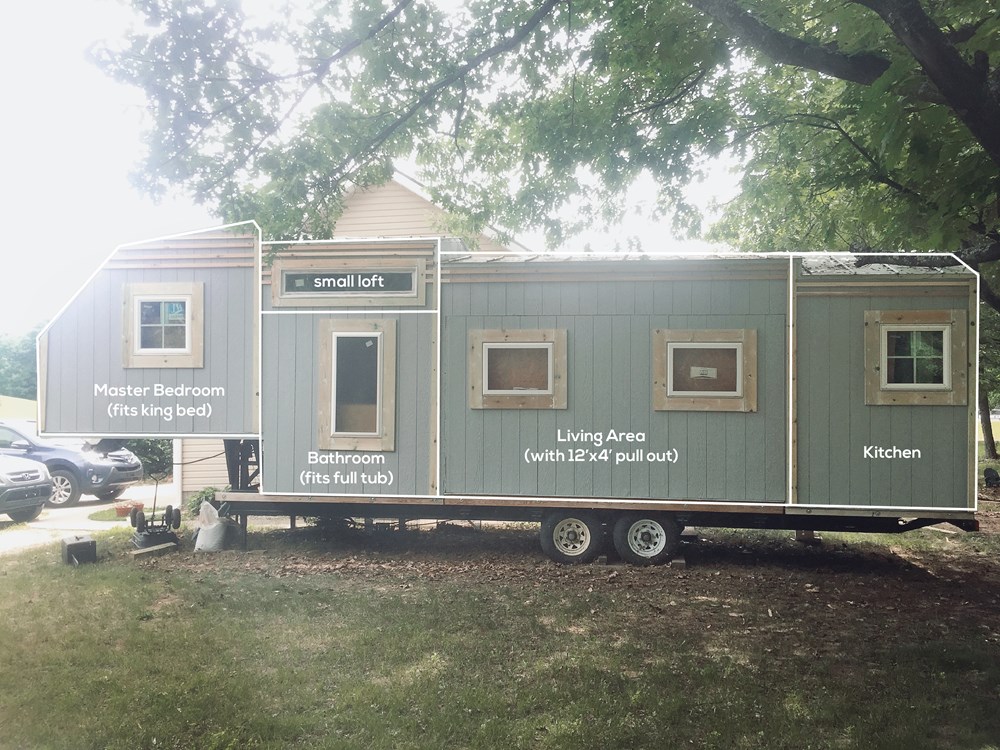 Beautiful Custom Built Tiny House on a 33' 5th wheel Trailer 