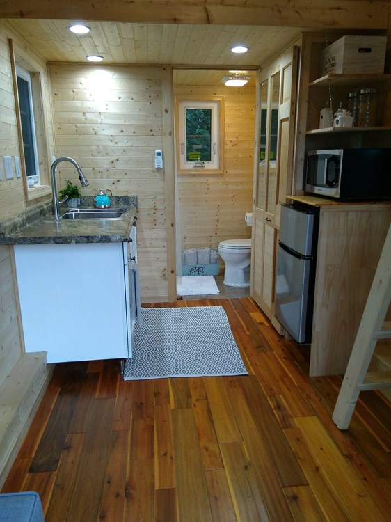 Perfect Finished Tiny House near Longview, TX - Image 3 Thumbnail