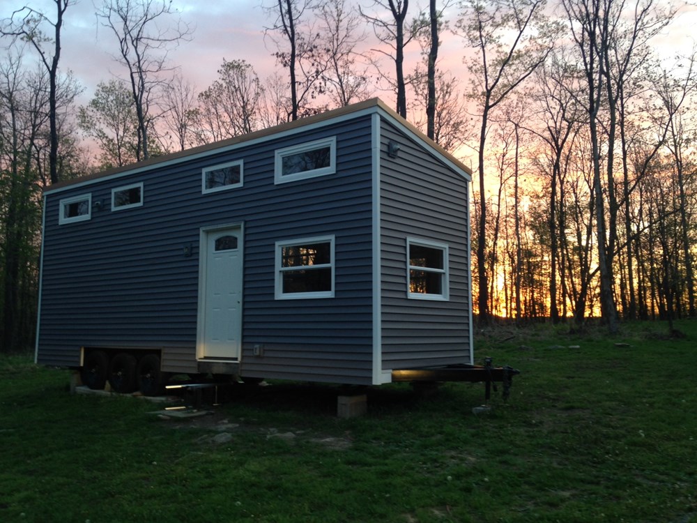 SUPER Insulated, HUGE Kitchen, 2 Lofts - Image 1 Thumbnail