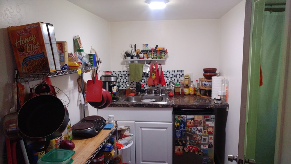 Tiny House in the Mountains - Image 3 Thumbnail