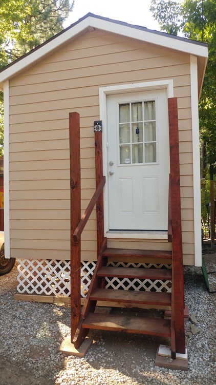 Tiny House in the Mountains - Image 1 Thumbnail