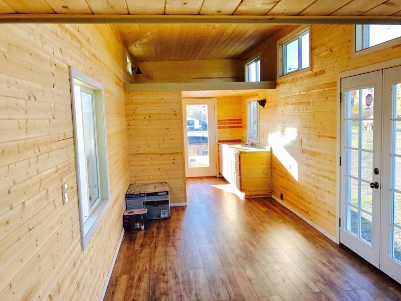 9X30 METRO RETRO COTTAGE - Image 4 Thumbnail