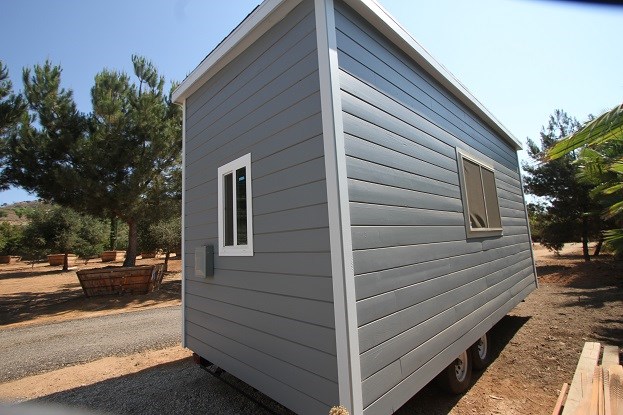 9 x 22 MODERN CARAVAN DUAL LOFT - Image 3 Thumbnail