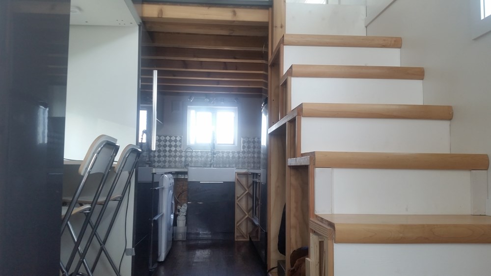 Tiny House on wheels, 28 ft. long - Image 4 Thumbnail