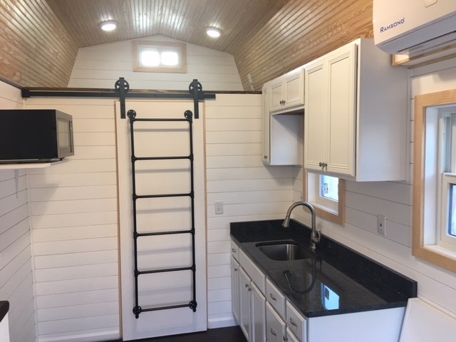 Cedar Tiny Home 24' - Image 4 Thumbnail