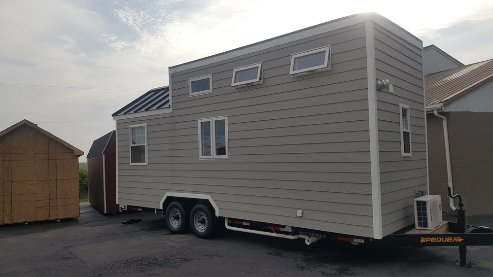 8’6”x 24’ Tiny Home for Sale - Image 4 Thumbnail