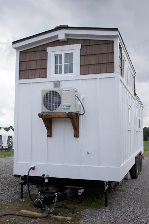 The "Maverick" Tiny Home - Image 4 Thumbnail
