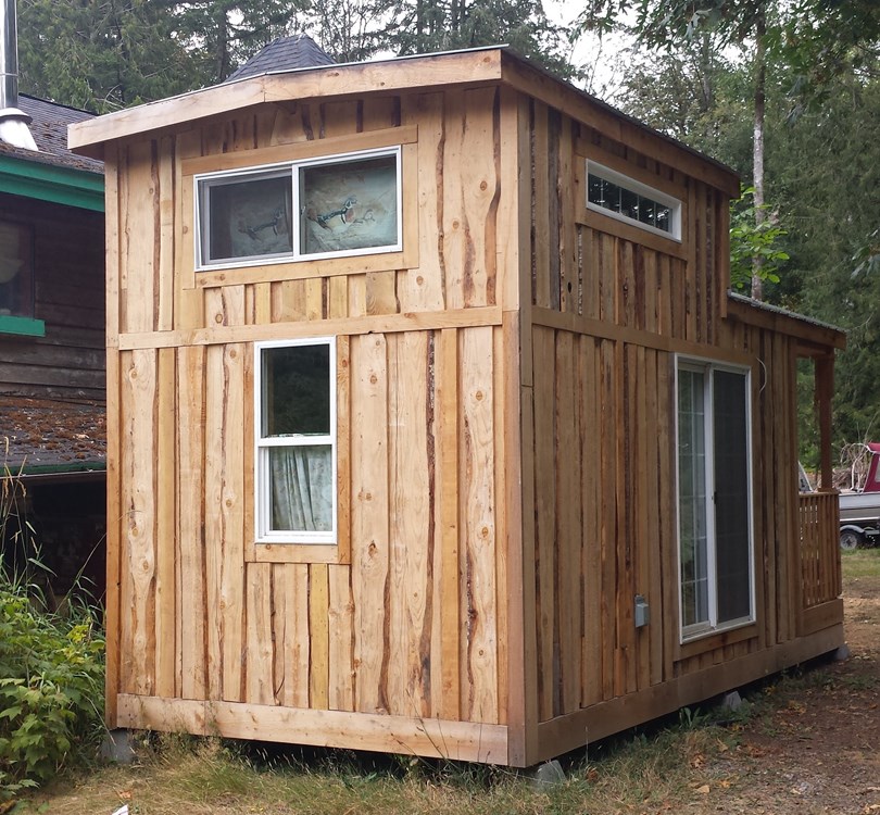 Tiny home with built in luxury - Image 3 Thumbnail