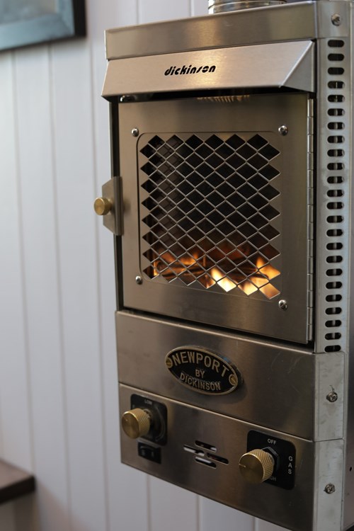 Custom Built Tiny House on Wheels, Move In Ready-Must Sell This Week - Image 2 Thumbnail