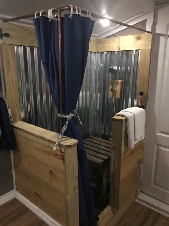 Tiny house on wheels - Image 1 Thumbnail