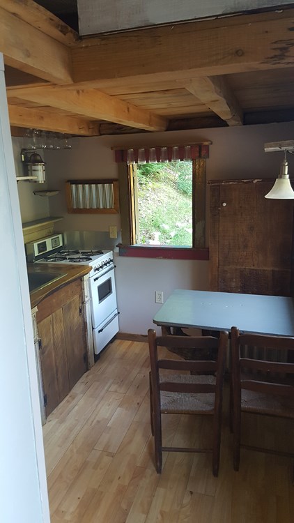 Custom Built Mini Home - Image 3 Thumbnail