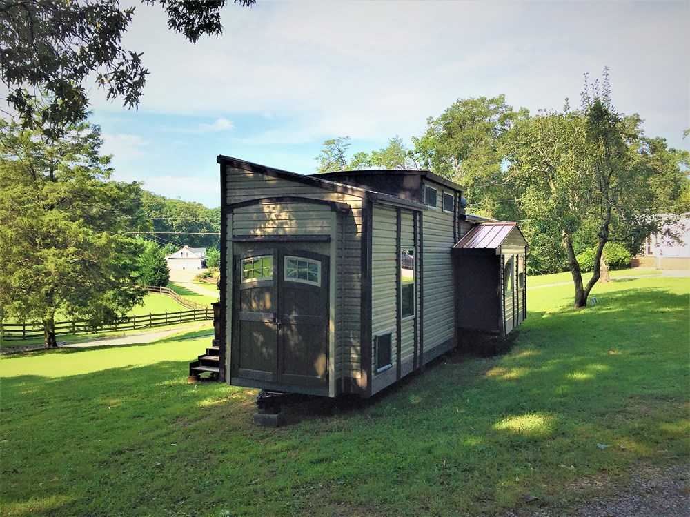 Turn Key Luxury Tiny House on Wheels SOLD - Image 3 Thumbnail