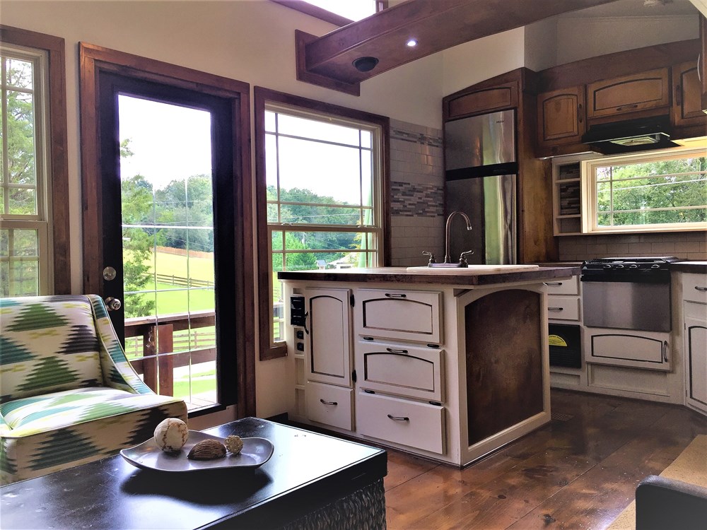 Turn Key Luxury Tiny House on Wheels SOLD - Image 2 Thumbnail