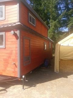 Tiny House-Oak harbor, WA - Image 2 Thumbnail