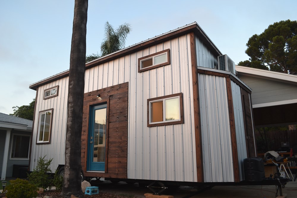 Tiny House For Steel Framed 24 Custom Modern Steel Framed 24 Custom Modern Tiny Home 1
