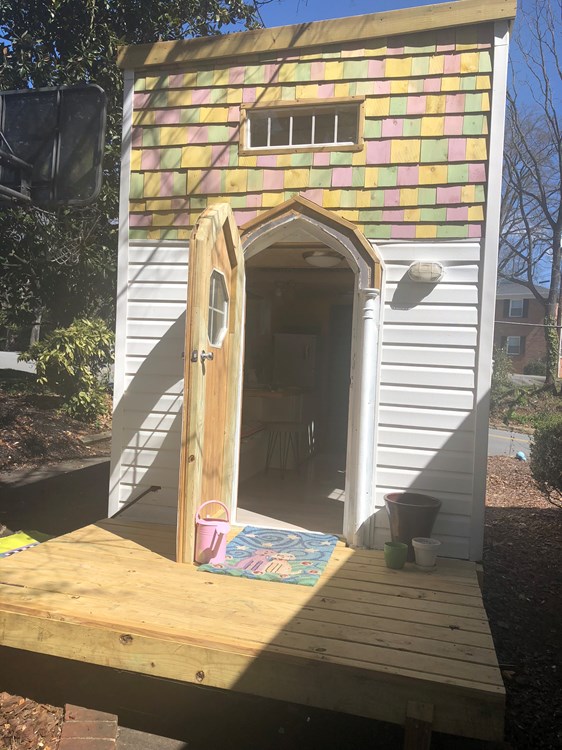 Unique, charming 140 sq foot tiny house.  - Image 1 Thumbnail