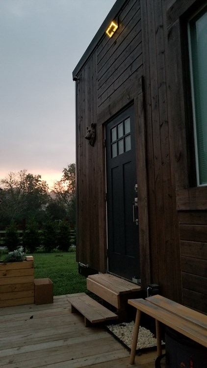 Spacious Bright Tiny House - Image 2 Thumbnail