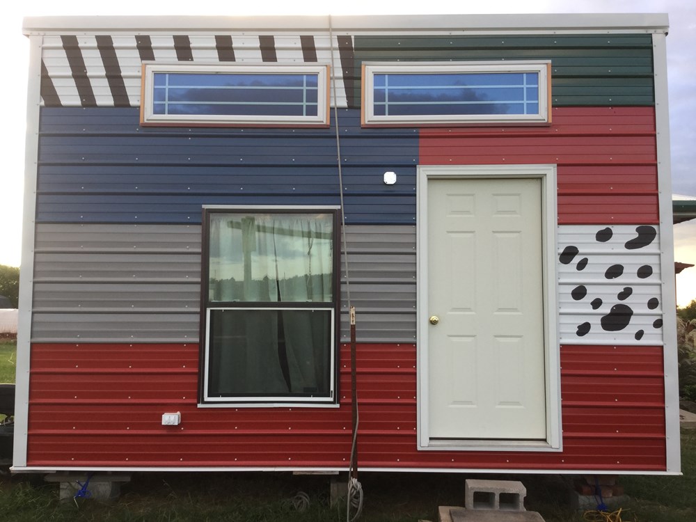 Tiny House - Extremely Charming! Last Sale Price!!!