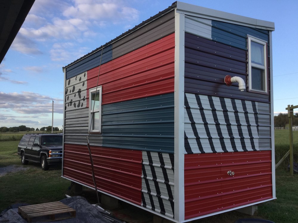 Tiny House - Extremely Charming! Last Sale Price!!! - Image 3 Thumbnail