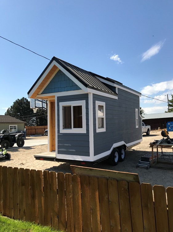 Beautiful 20ft Tiny House Shell - Image 4 Thumbnail