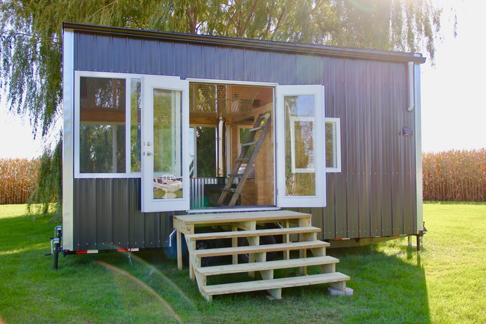 Custom Built Tiny House On Wheels - NEW - Image 3 Thumbnail