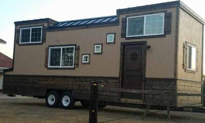 Custom 1 yr Old Used 28 ft Tiny House for Sale will consider Best Offer