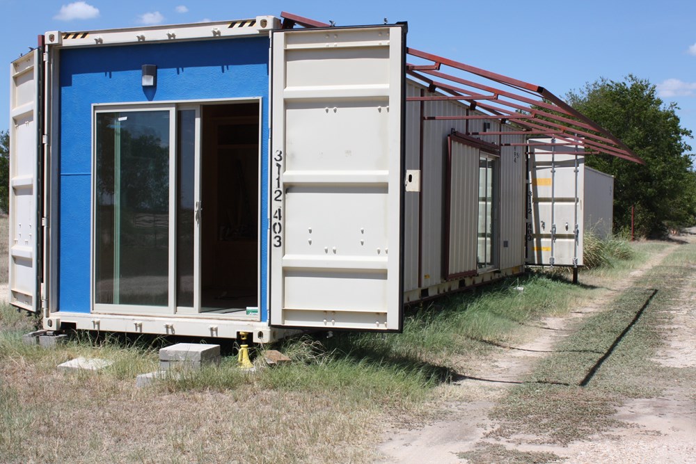 New custom 40' container home 2 bedroom 1 bath A/C washer dryer - Image 1 Thumbnail