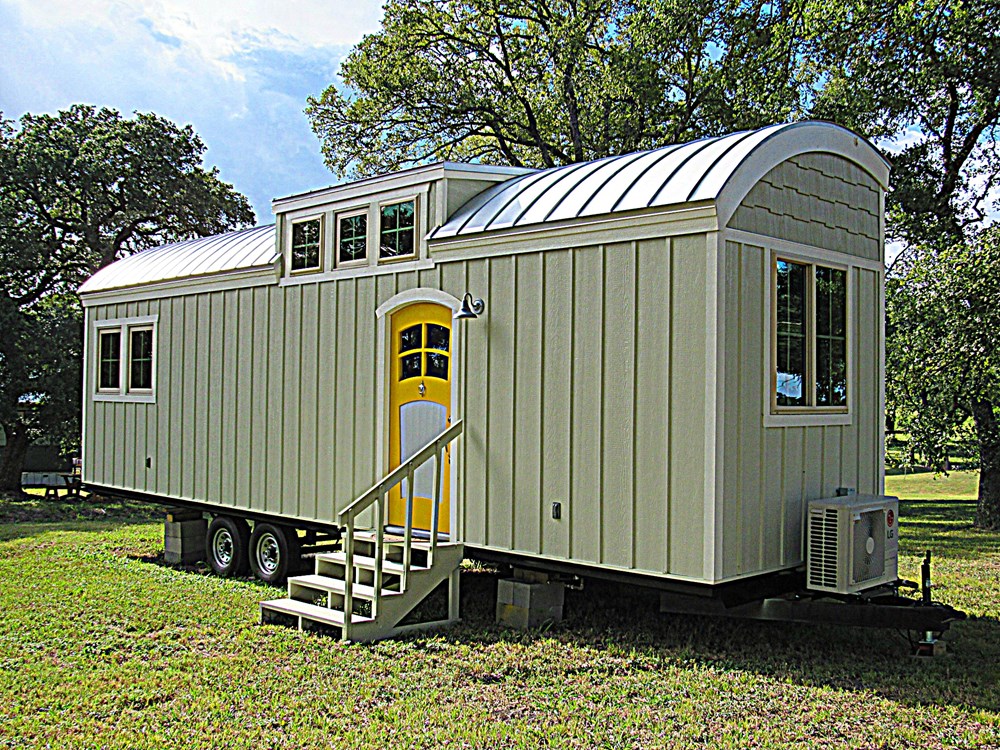 Unique Texas Tiny Home for sale to be moved - Image 4 Thumbnail