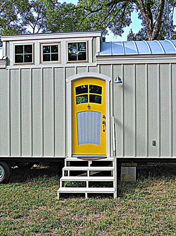 Unique Texas Tiny Home for sale to be moved - Image 3 Thumbnail