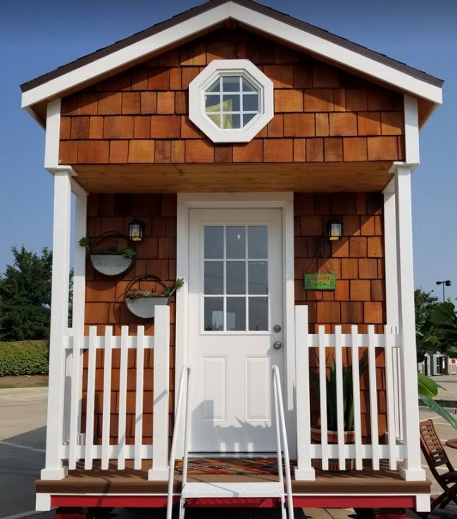 Adorable Fully Furnished Tiny Cottage - Brand New Model Home!