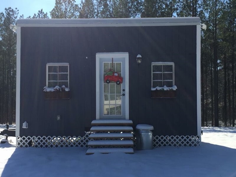 Farmhouse Chic Tiny House in Alabama, Move In Ready - Image 1 Thumbnail