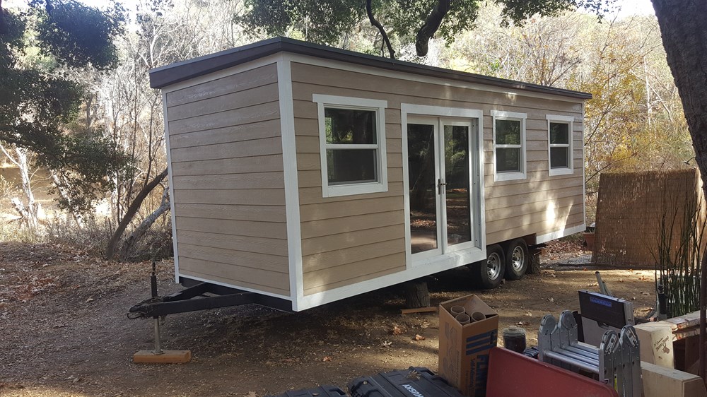 25ft tiny house shell on a trailer - Image 2 Thumbnail