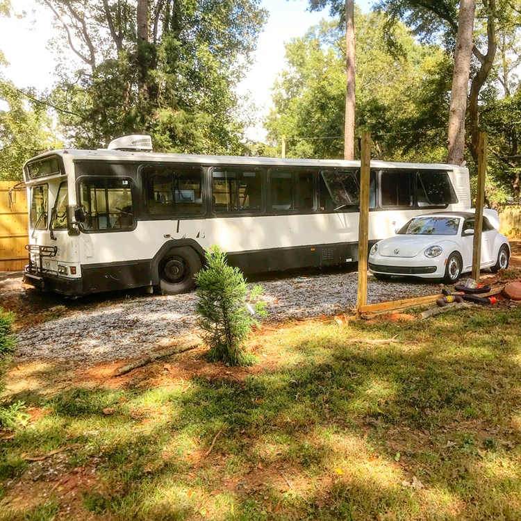 Modern Converted Transit Bus  - Image 1 Thumbnail