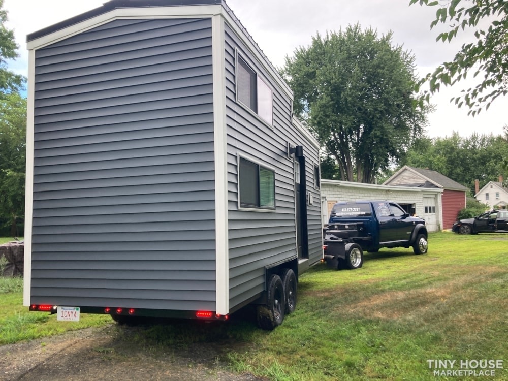 2019 B&B Hoosic Tiny House - RVIA Certified, Clean Title, Vermont - Image 4 Thumbnail