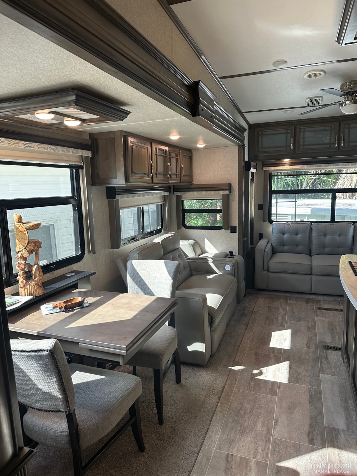 2019 Keystone Montana 5th Wheel: Park it or hit the open road! - Image 3 Thumbnail