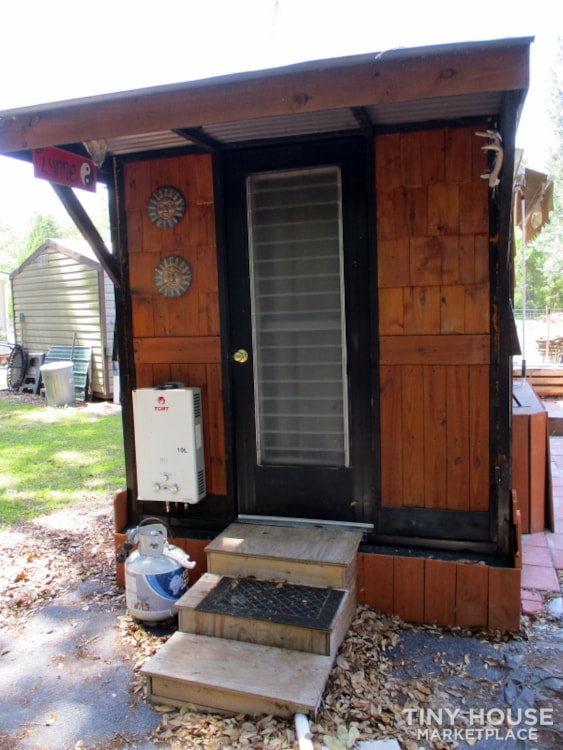 2019 Renovated 27' horse trailer tiny home - Image 2 Thumbnail