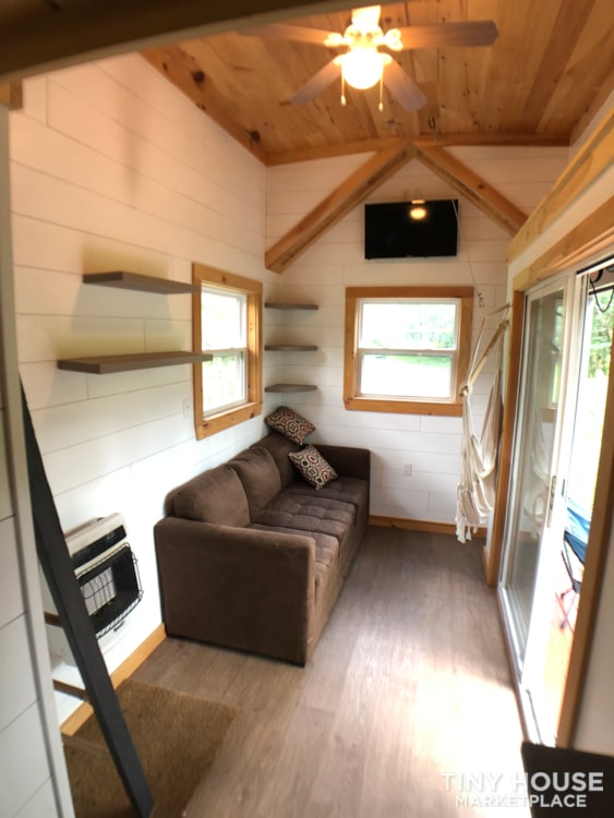 2019 Tiny House. Solar Equipped. Spacious Living Area + Porch. - Image 4 Thumbnail