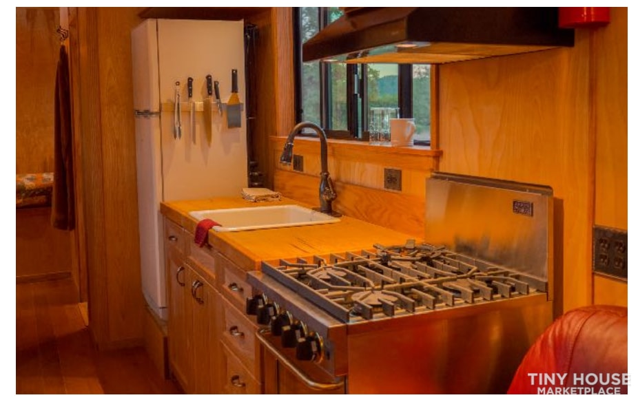 2019 Train Ride Tiny House - Image 3 Thumbnail