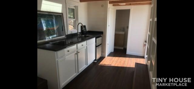 2019 TWO LOFT Roanoke 20' Tumbleweed RV CERTIFIED - Image 3 Thumbnail