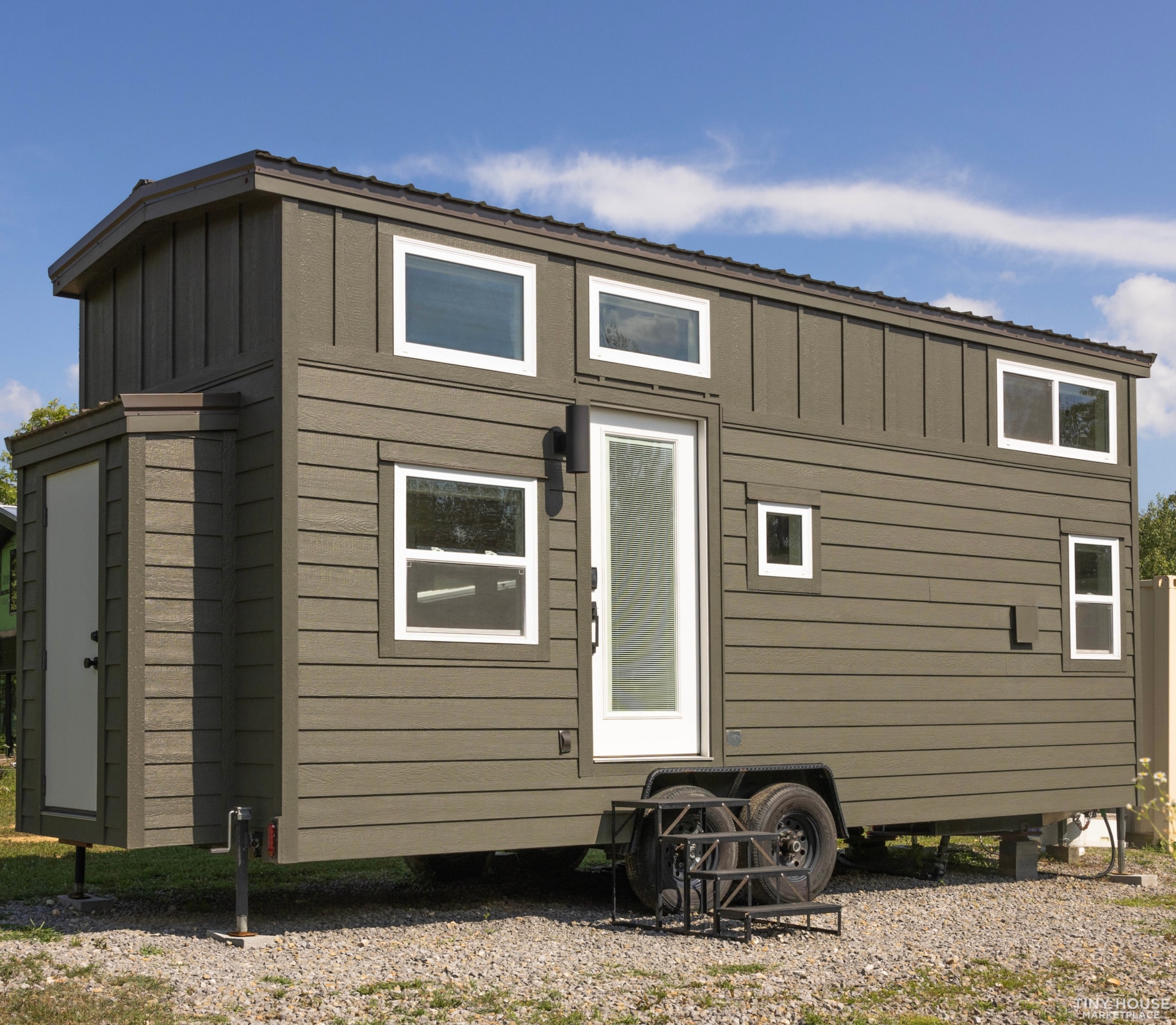 Wind River 24’x8.5’ Toccoa - Image 1 Thumbnail
