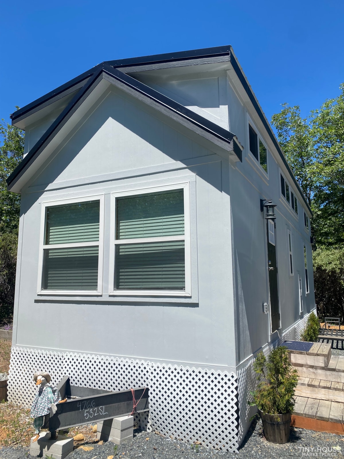 2020 400sq ft Tiny Home TV Certified  - Image 2 Thumbnail