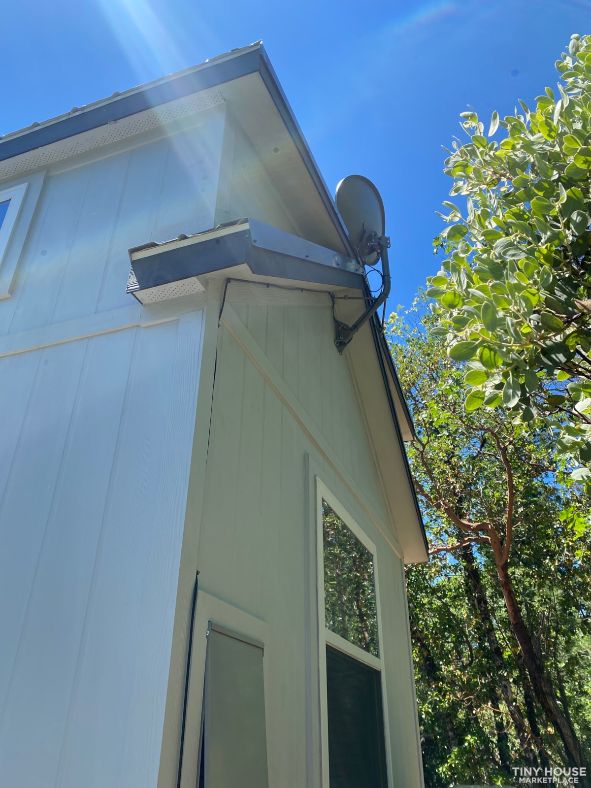2020 400sq ft Tiny Home TV Certified  - Image 3 Thumbnail