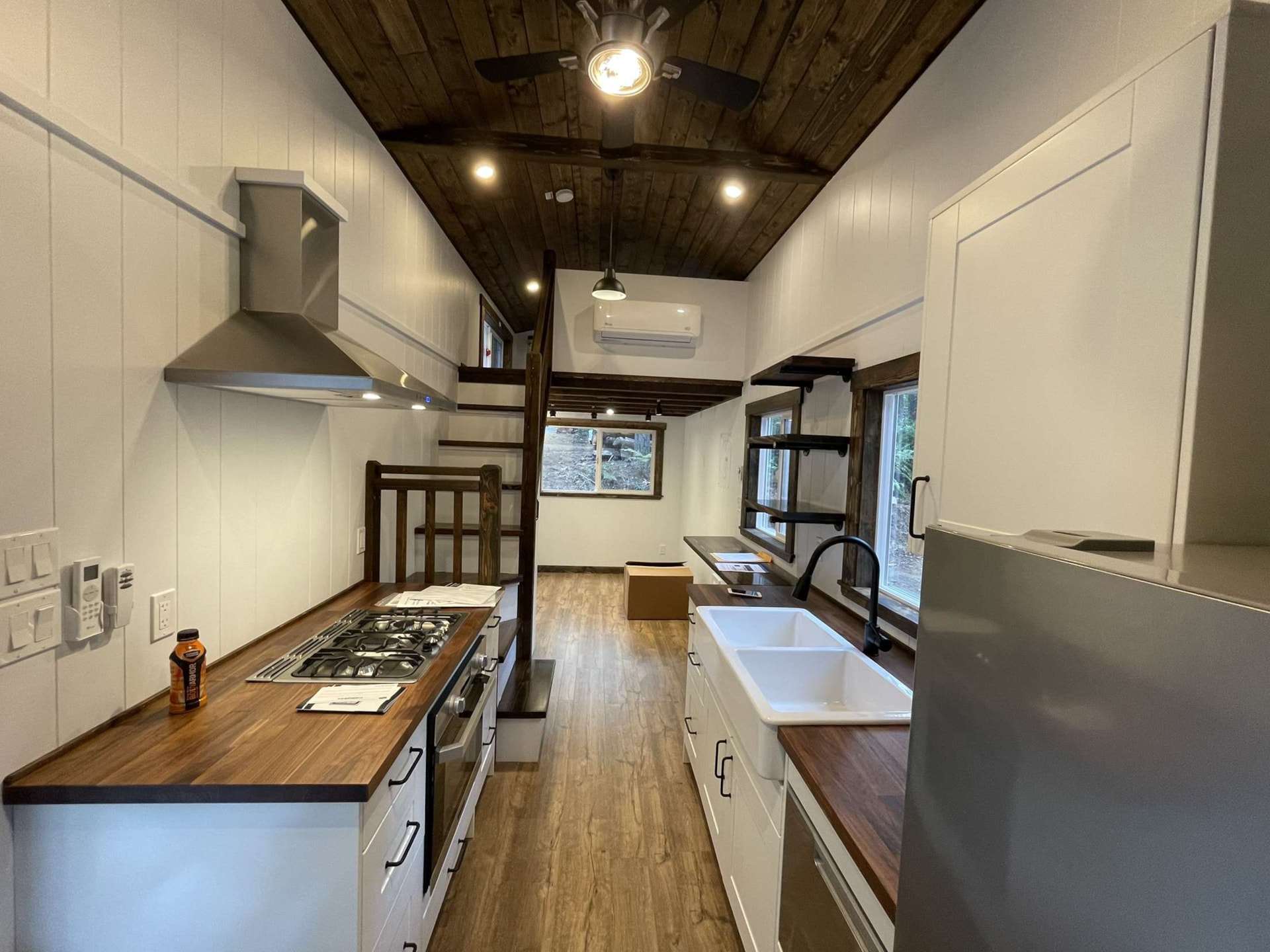 2021 Canada Goose Tiny House RV - Image 3 Thumbnail