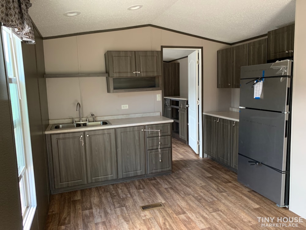 2021 Legacy Gray Tiny Home for sale - Image 4 Thumbnail