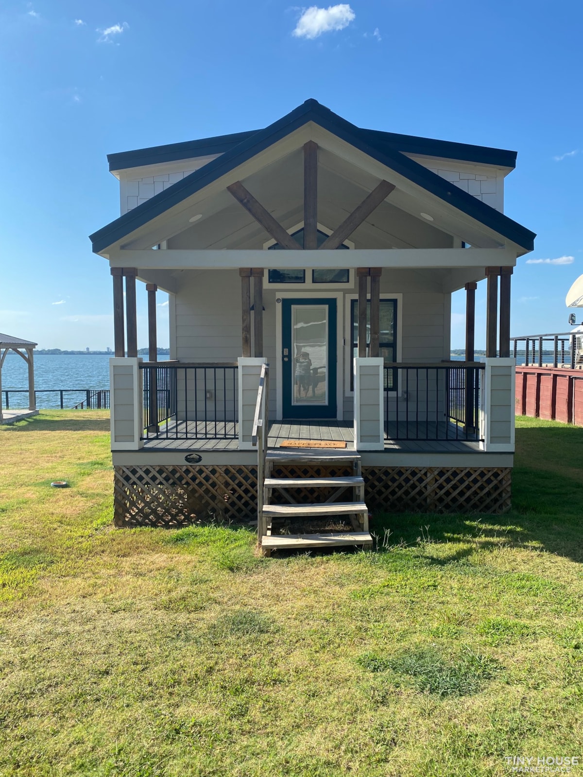 2021 Platinum Cottage RV Park Model  - Image 1 Thumbnail