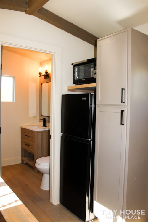 2022 new Tiny house on wheels 30' - Image 3 Thumbnail