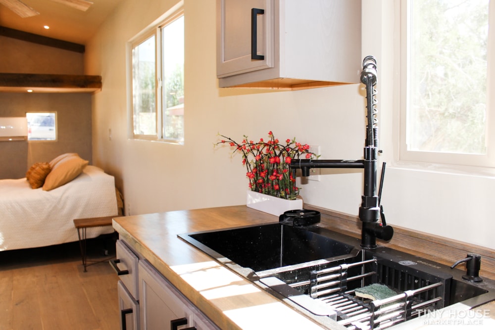 2022 new Tiny house on wheels 30' - Image 4 Thumbnail
