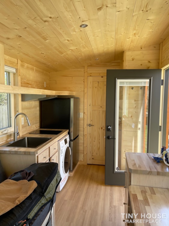 2022 new construction modern tiny home  - Image 4 Thumbnail